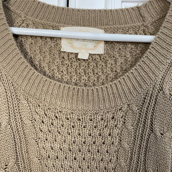 EUC Women’s Ambiance Large Hi-Lo Scoop Neck Cable Knit Sweater in Light Brown - Picture 5 of 10